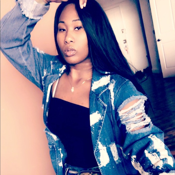 Meet your Posher, DiVine “Japanese Eggroll” 💖 - Picture 2 of 6